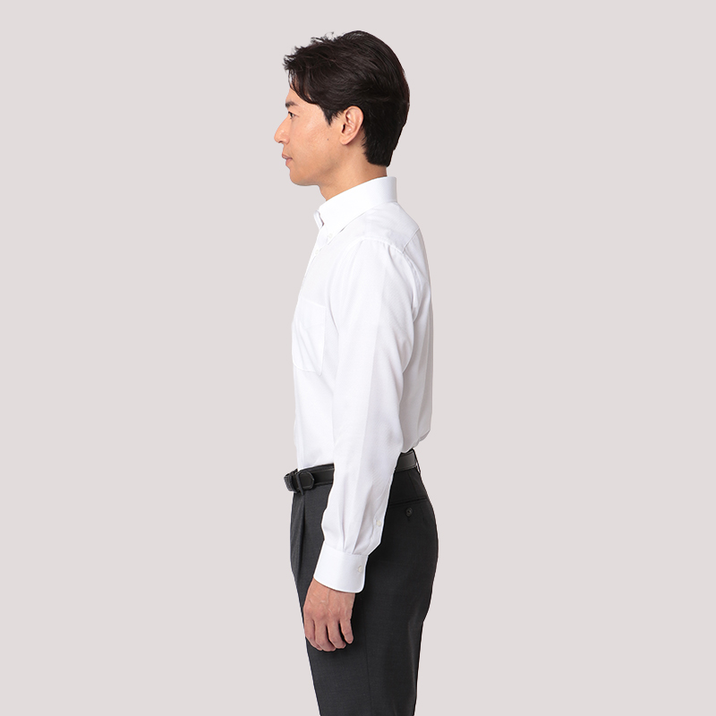 モデル / 着用サイズ: 180cm / シャツ 41-87